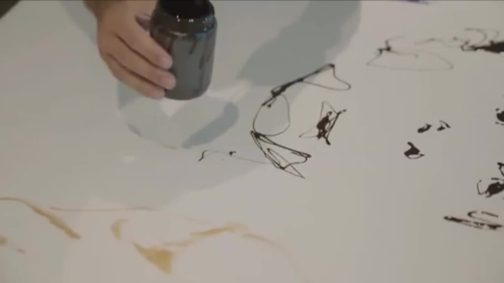 Mr. Dripping, el artista del goteo más cotizado del mundo