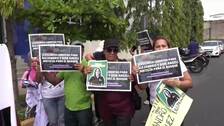 Joven abogado y líder comunitario permanecerán detenidos en El Salvador por seis meses