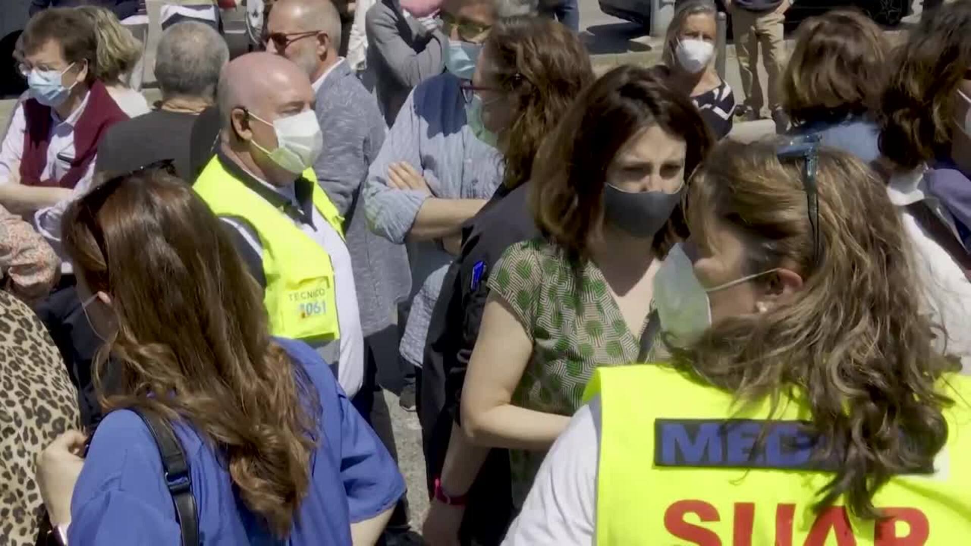 Concentración en Santander por la agresión de un paciente a dos sanitarios