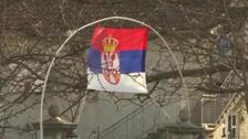 Los serbios de Kosovo desmantelarán las barricadas tras las advertencias de EE.UU, la OTAN y la UE