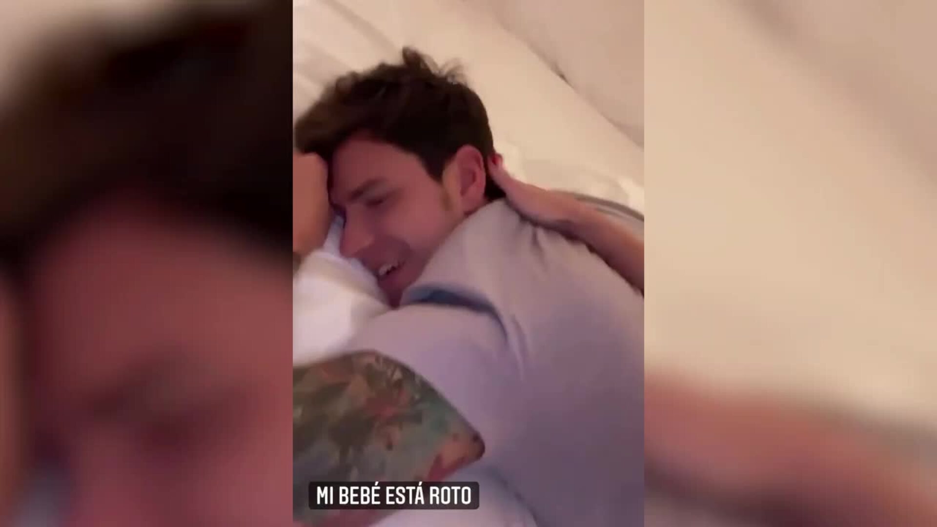 Carla Barber y Diego Matamoros disfrutan de su último día en Baqueira