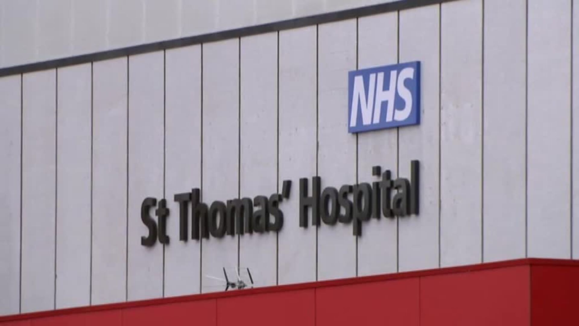 Suministran oxígeno a Boris Johnson, hospitalizado por coronavirus