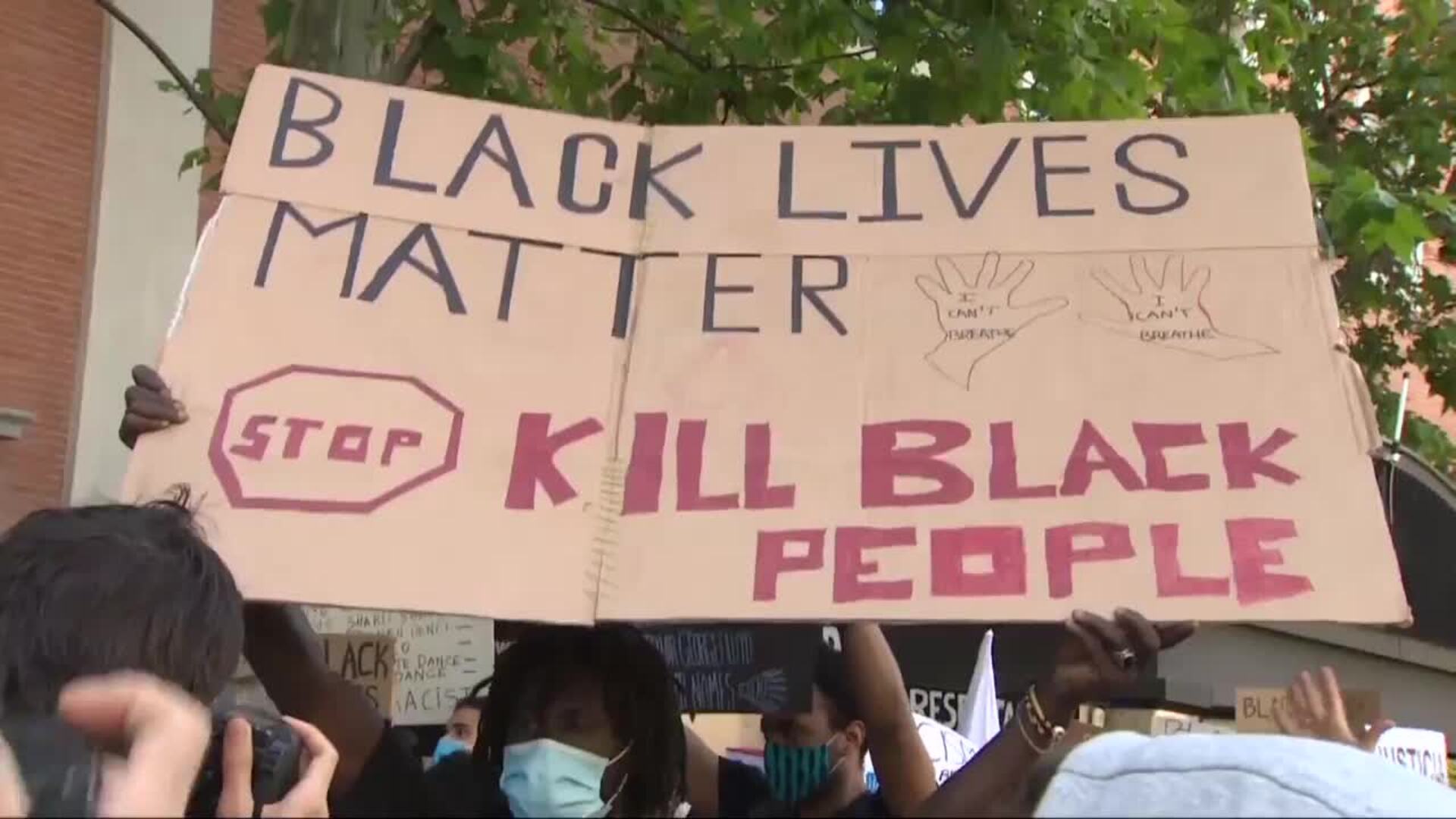 3.000 personas protestan frente a la Embajada de EEUU por la muerte de Floyd