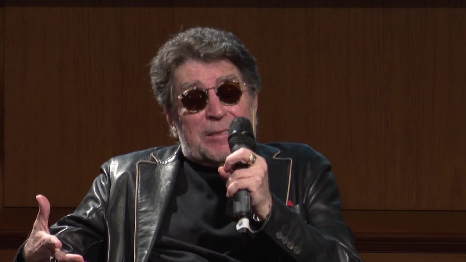 Sabina asegura que no volverá a los escenarios &quot;mientras la gente esté con mascarilla&quot;