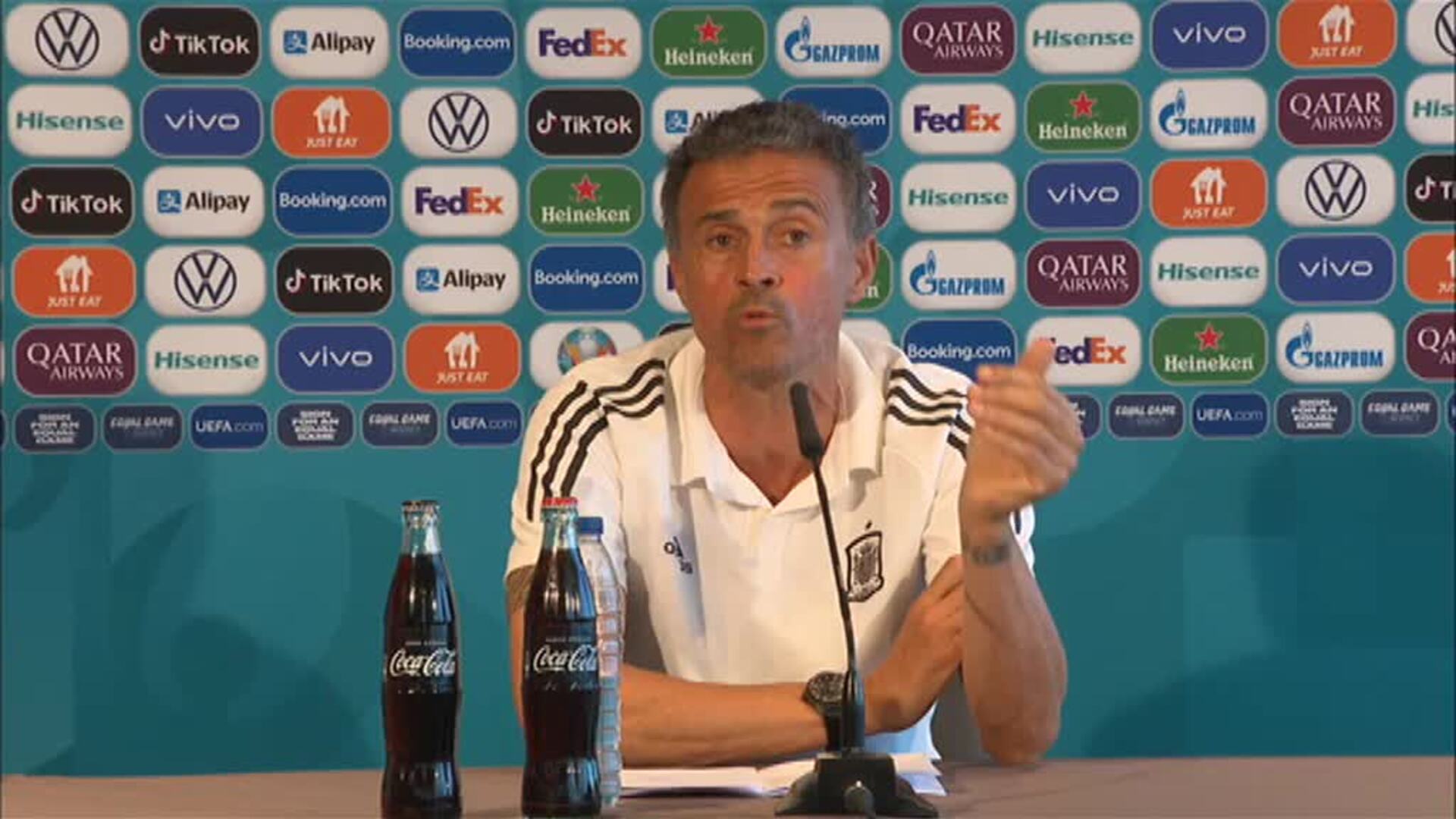 Luis Enrique sale en defensa de Morata