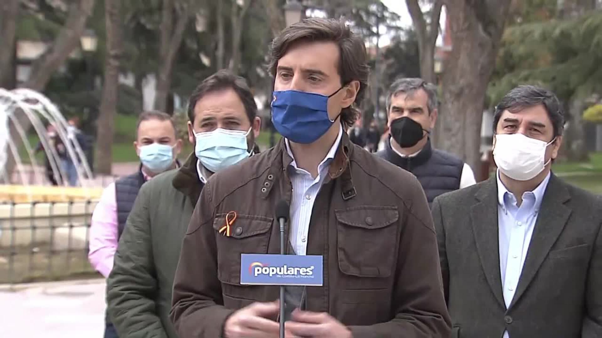 Montesinos insta a Sánchez a aclarar sus &quot;líos internos&quot;