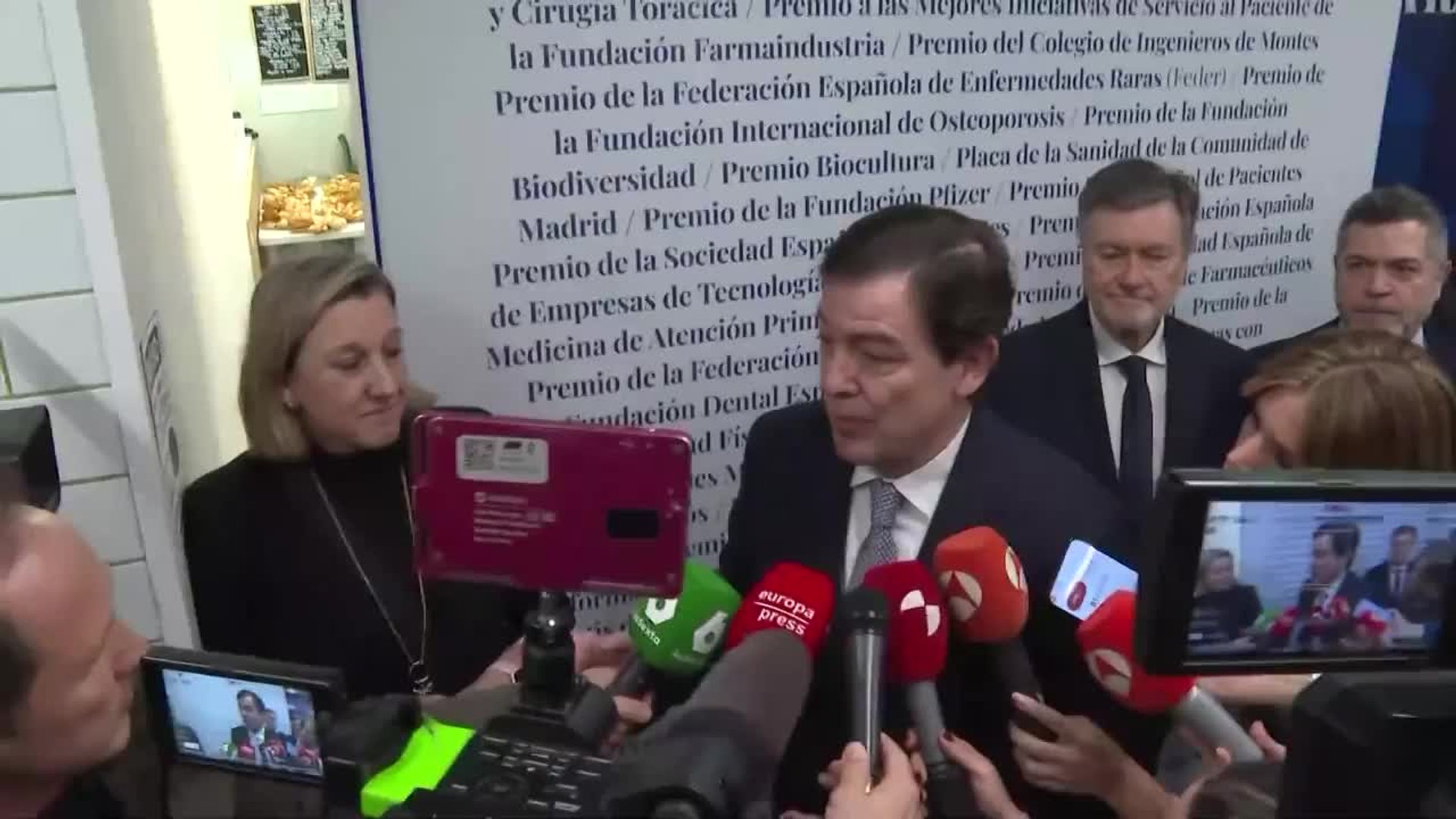 Mañueco fija las líneas rojas en una negociación con Vox: 