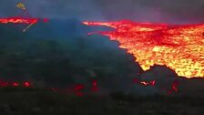 'Tsunami' de lava tras el desbordamiento del cono principal del volcán de La Palma