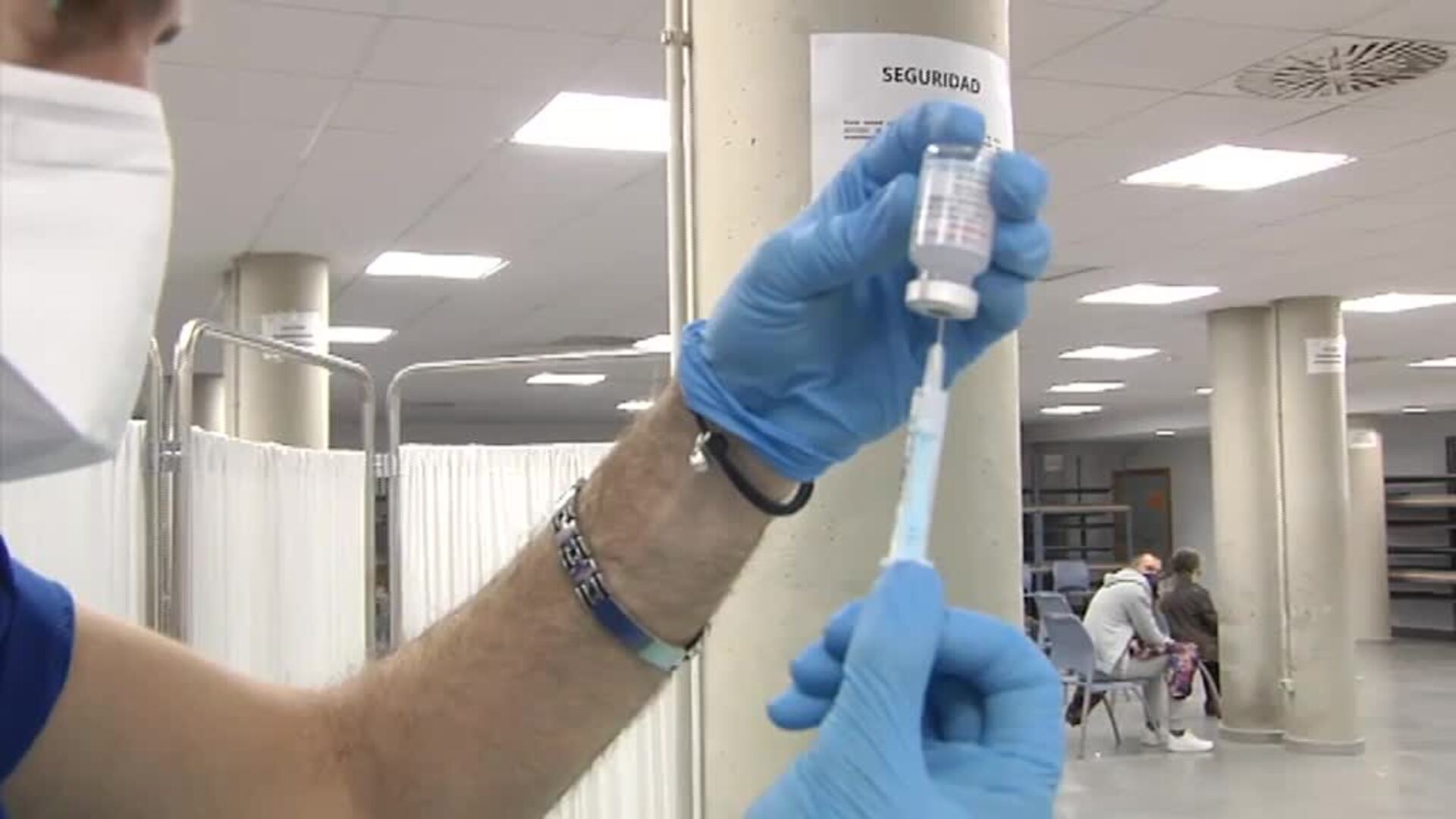 La Generalitat inicia una campaña en Tinder para promover la vacunación entre sus usuarios