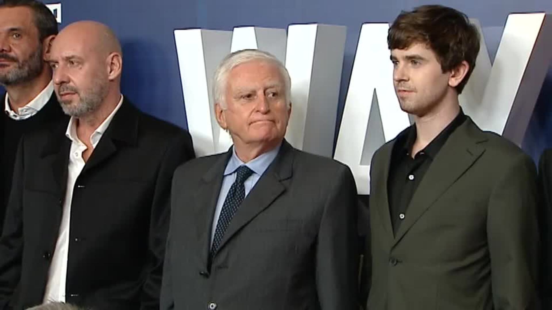 Los protagonistas de &#039;Way Down&#039; colapsan la Gran Vía madrileña