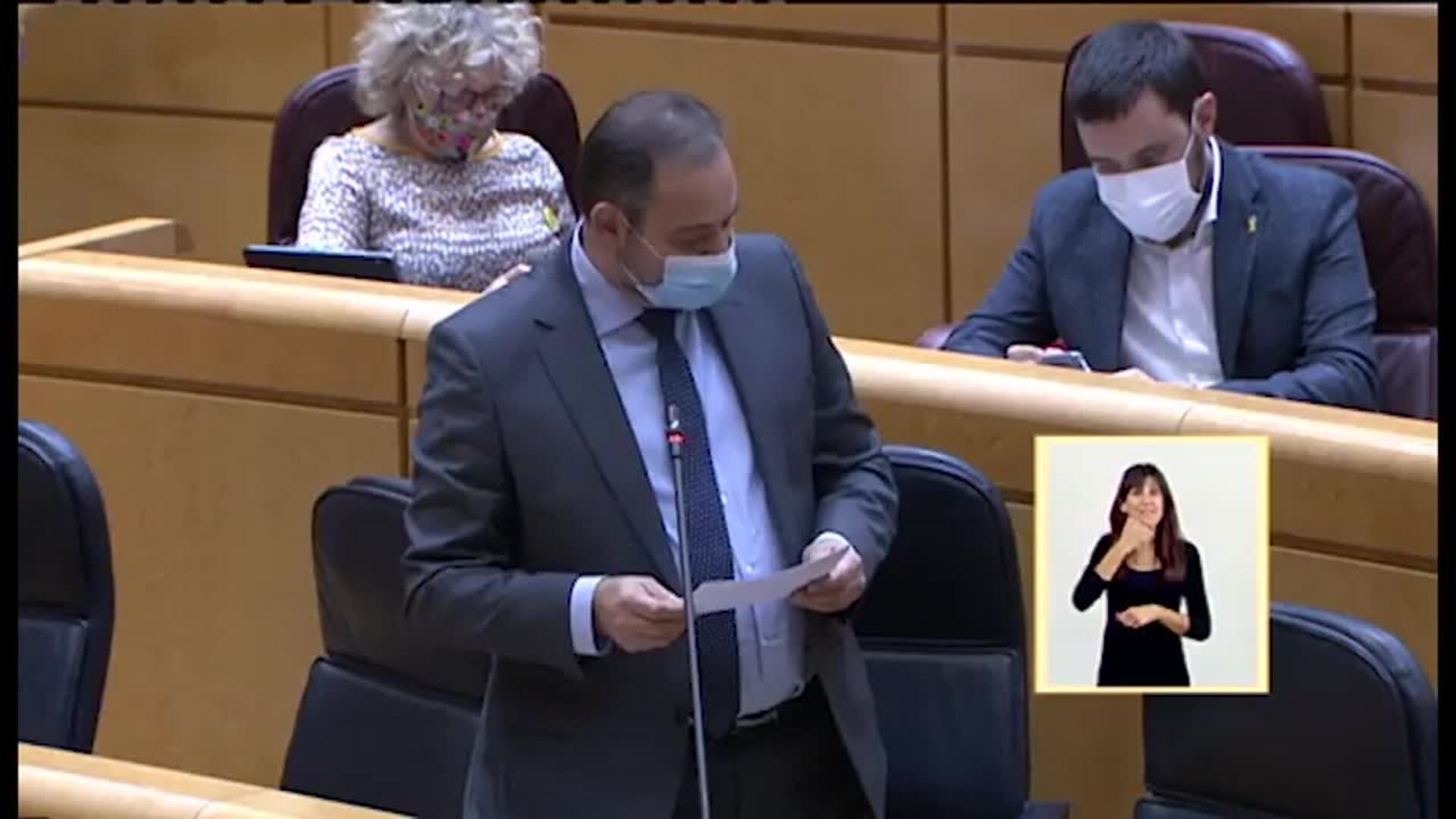 Ábalos dice que pretenden recuperar la oferta de servicios ferroviarios