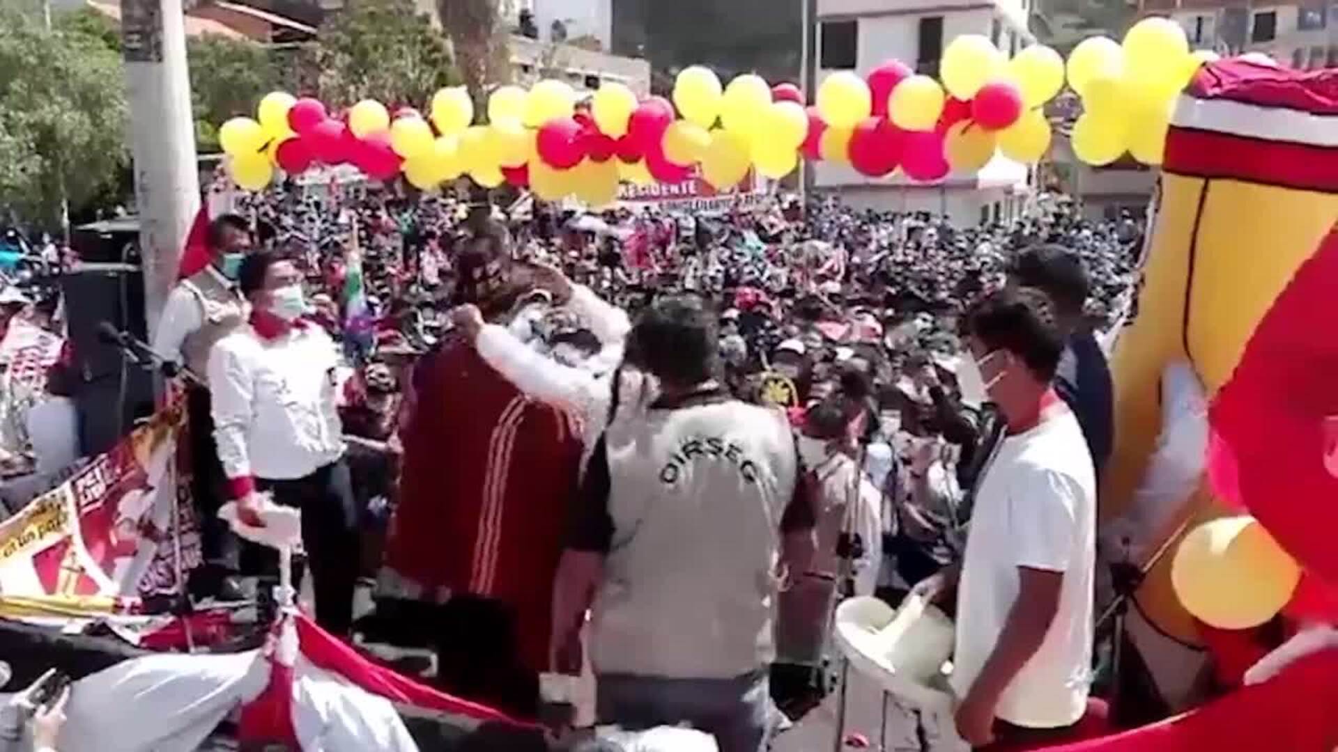 Castillo desbanca a Fujimori en Perú con el 94% escrutado