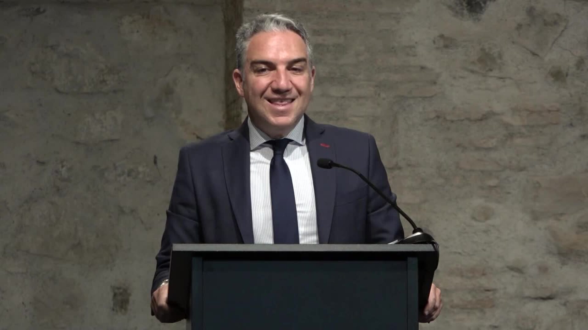 Bendodo critica &quot;el rostro de hormigón armado&quot; de PSOE por &quot;desgastar&quot; a Junta con gestión sanitaria