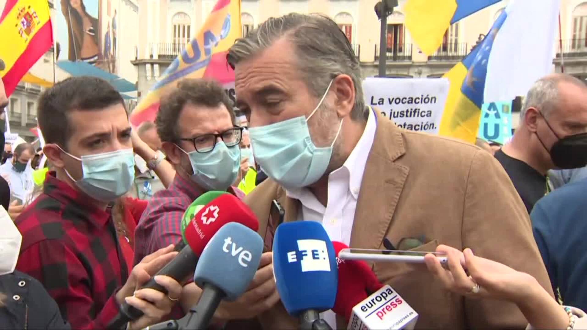 Las restricciones en hostelería y ocio nocturno centran el debate político