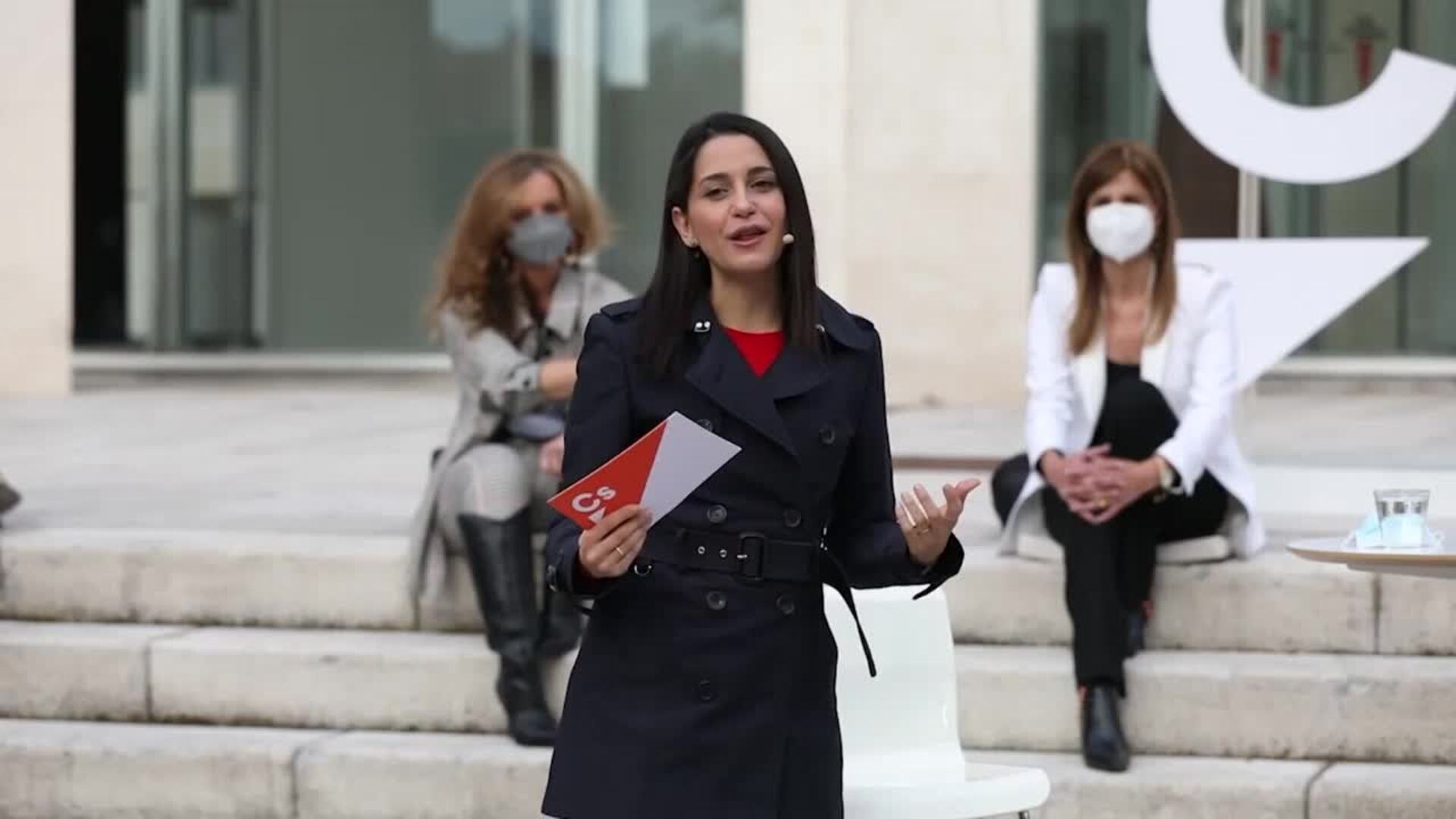 Arrimadas dice que Cs representa a la &quot;tercera España&quot;