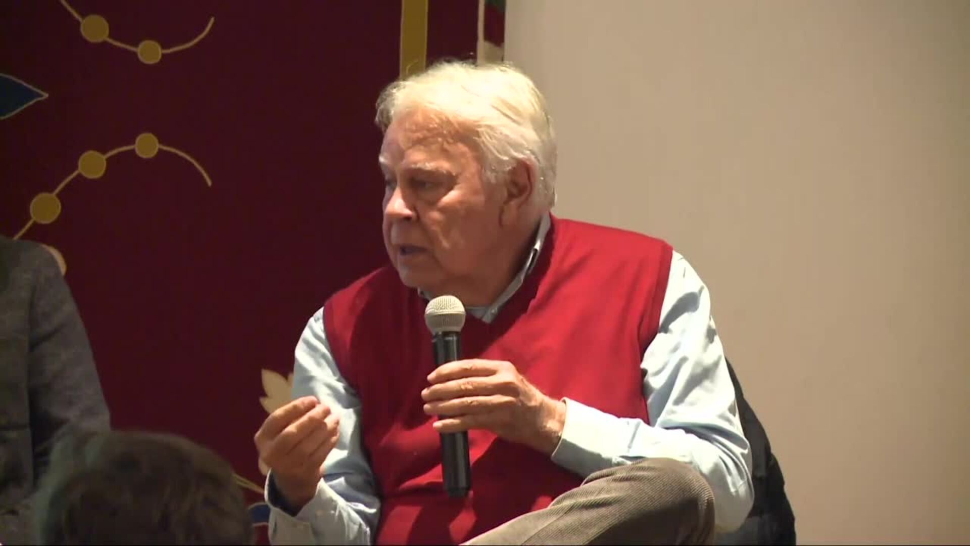 González &quot;entiende&quot; el problema de los agricultores de Don Benito