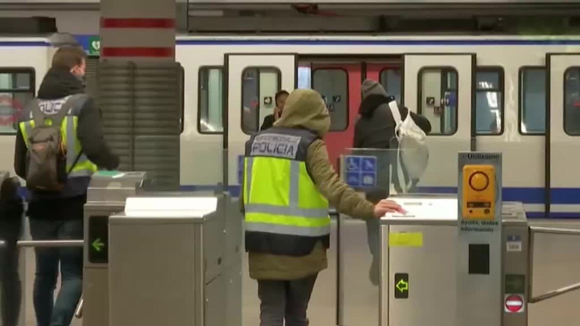 Transportes públicos vacíos en las ciudades españolas