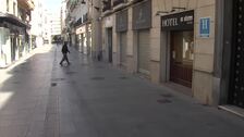 Granada, la ciudad con más bares de España, cierra el grifo: más de 3.500 empresas clausuradas por el Covid