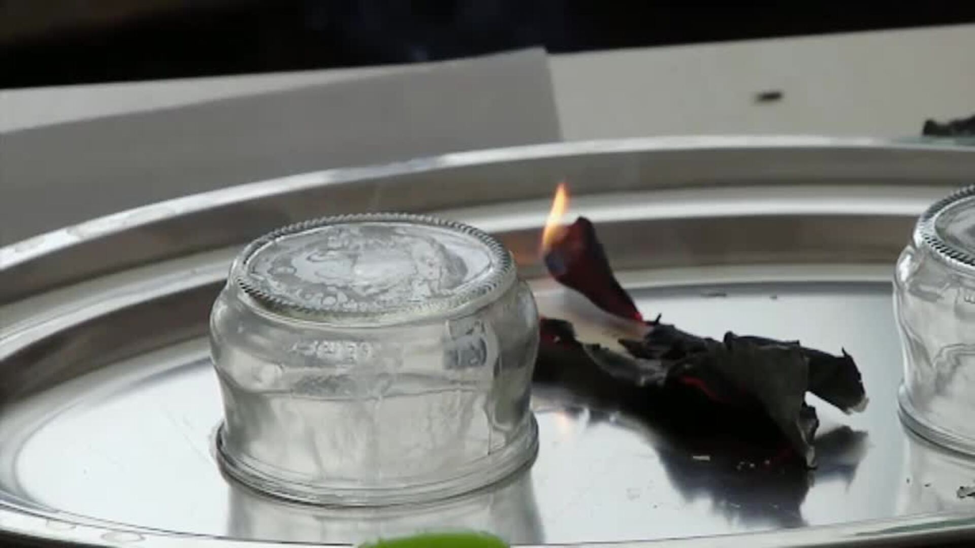 El sol y las altas temperaturas pueden hacer inflamable el gel hidroalcohólico