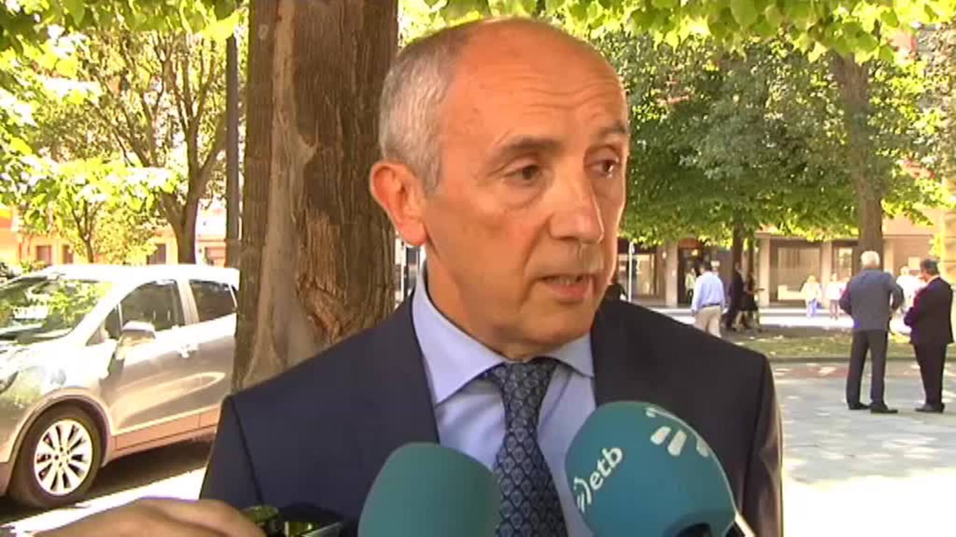 Erkoreka apremia a los políticos a &quot;remangarse y no levantarse de la mesa&quot; hasta alcanzar un acuerdo de gobierno en España