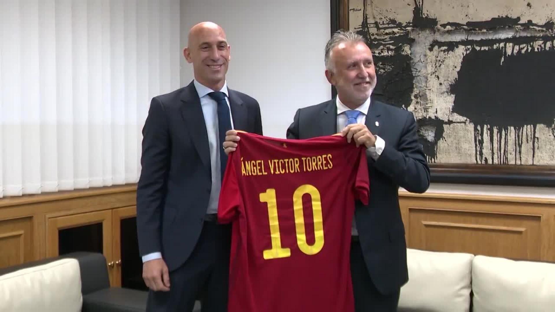 Canarias se ofrece a la Federación Española de Fútbol para el Mundial 2030