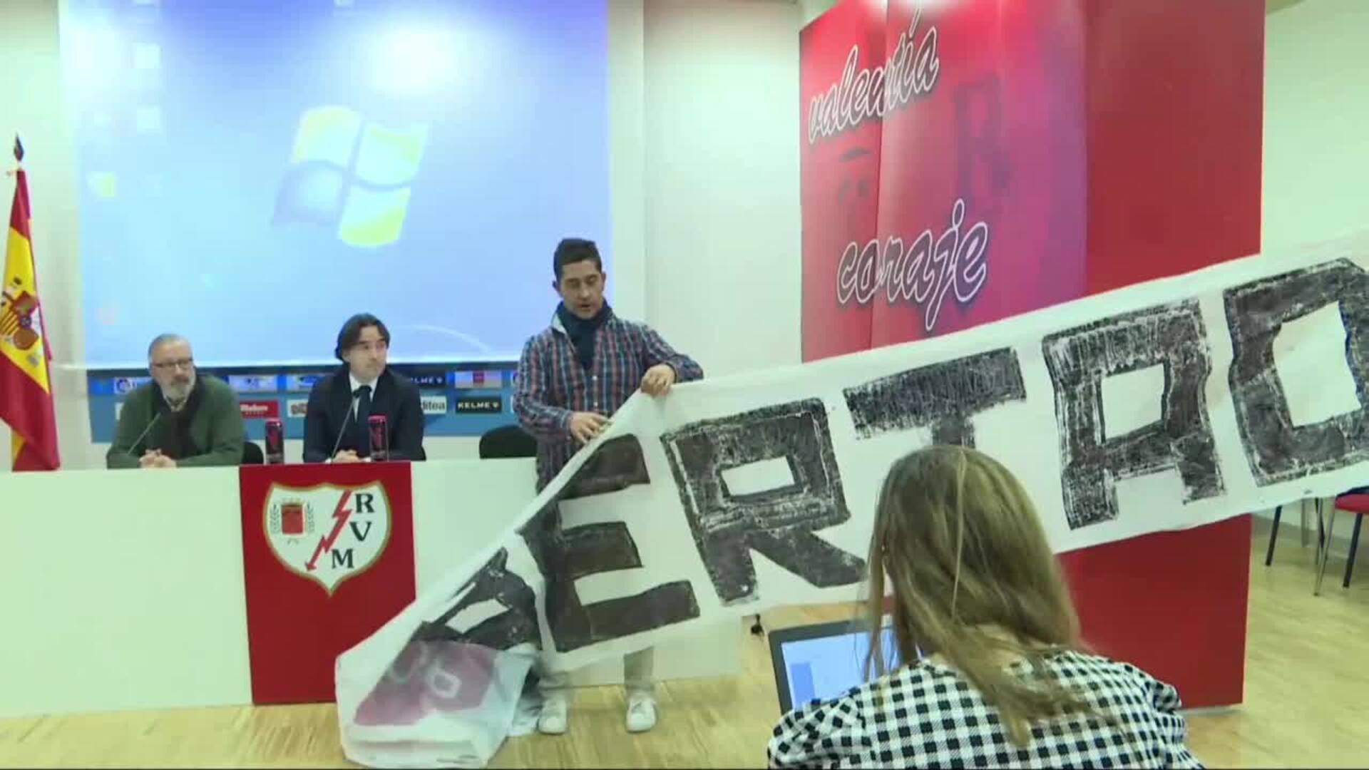 El Rayo Vallecano considera una &quot;atrocidad&quot; el castigo de la RFEF