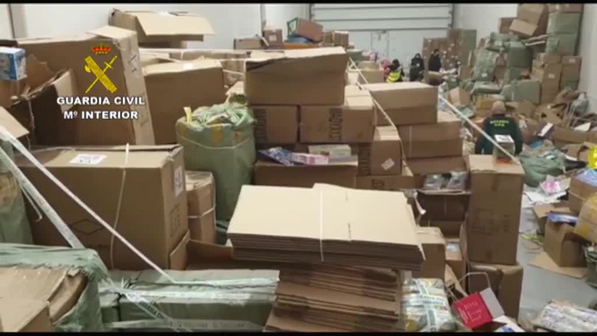 Intervenidos más de 145.000 juguetes falsos en una nave en Madrid