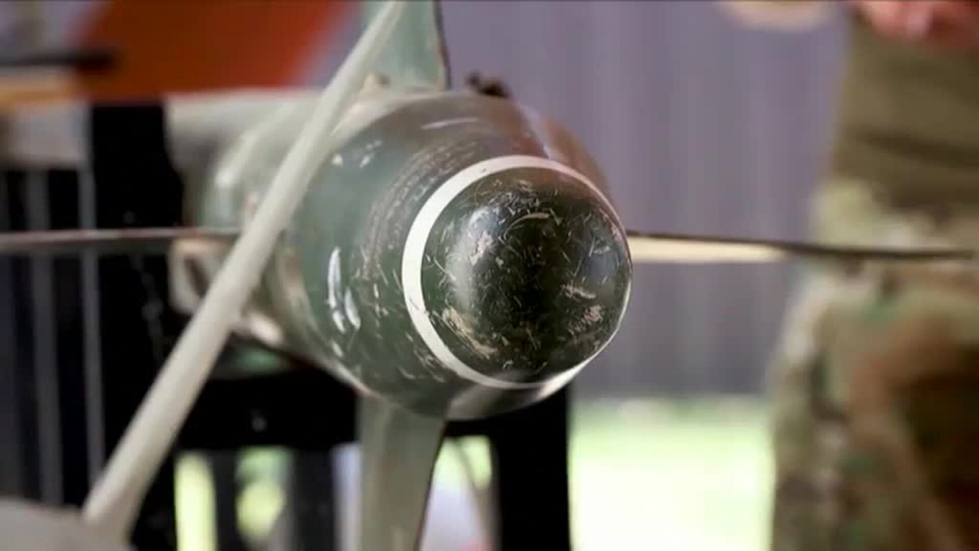 Voluntarios ucranianos se forman en Kosovo para desminar su país