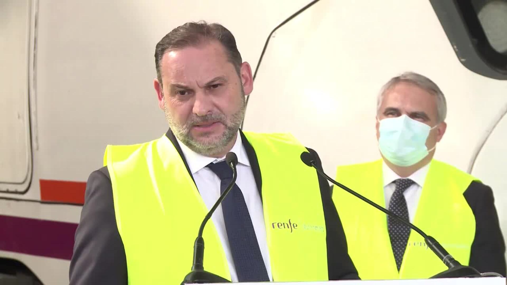 Ábalos defiende la &quot;capacidad demostrada&quot; del CIS