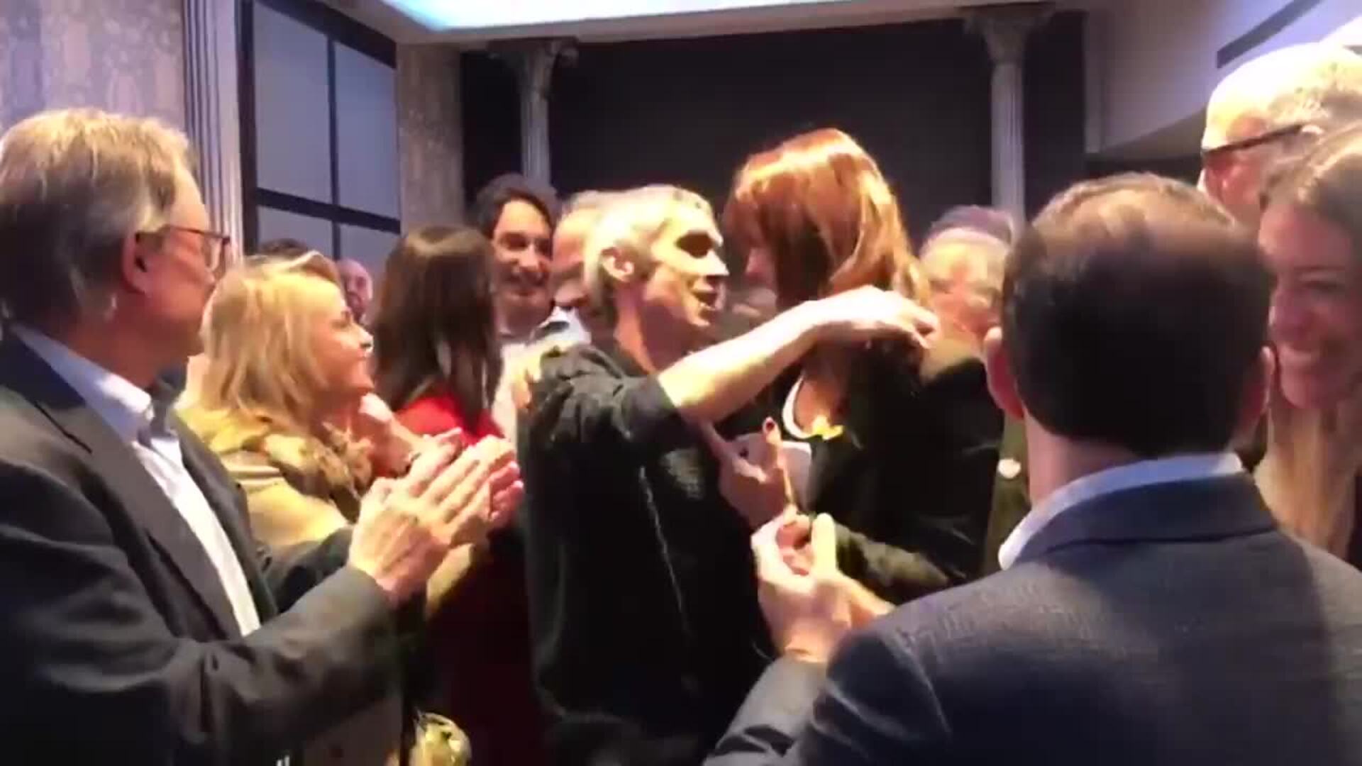 Laura Borràs y Torra celebran los resultados de JxCat