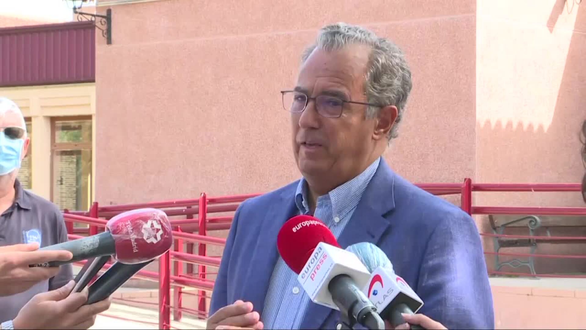 Entre 2.000 y 2.500 docentes de Madrid se someterán a una PCR tras dar positivo