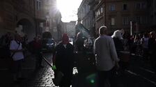 Praga celebra la noche de Walpurgis con hogueras y bailes