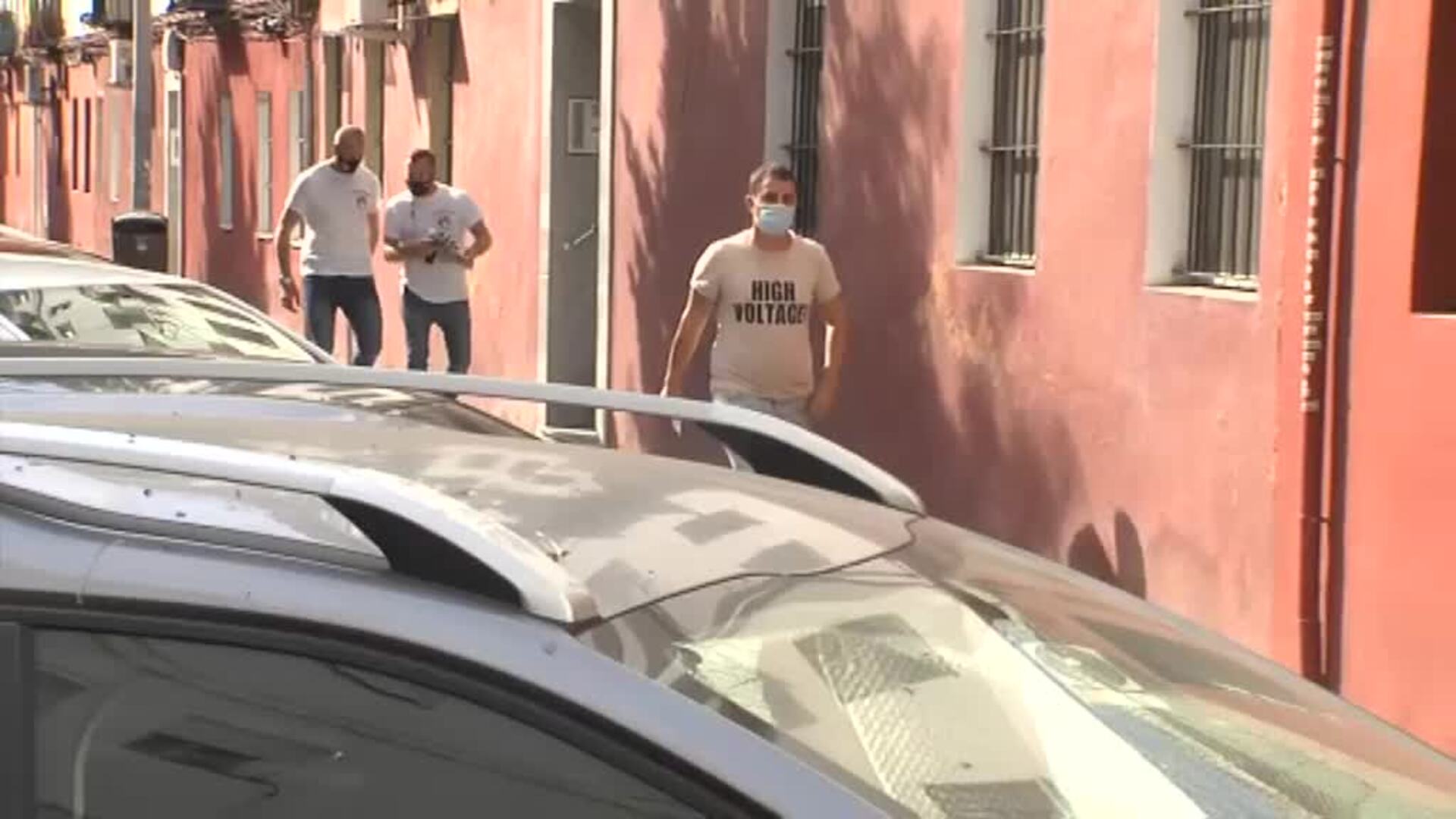 Una empresa privada consigue recuperar la vivienda ocupada de una joven y su hija de 2 años