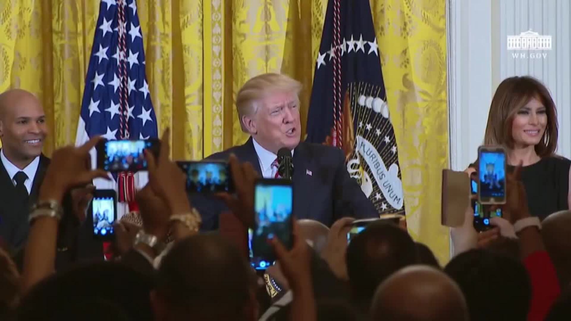 Trump equipara el &#039;impeachment&#039; a los juicios de Salem