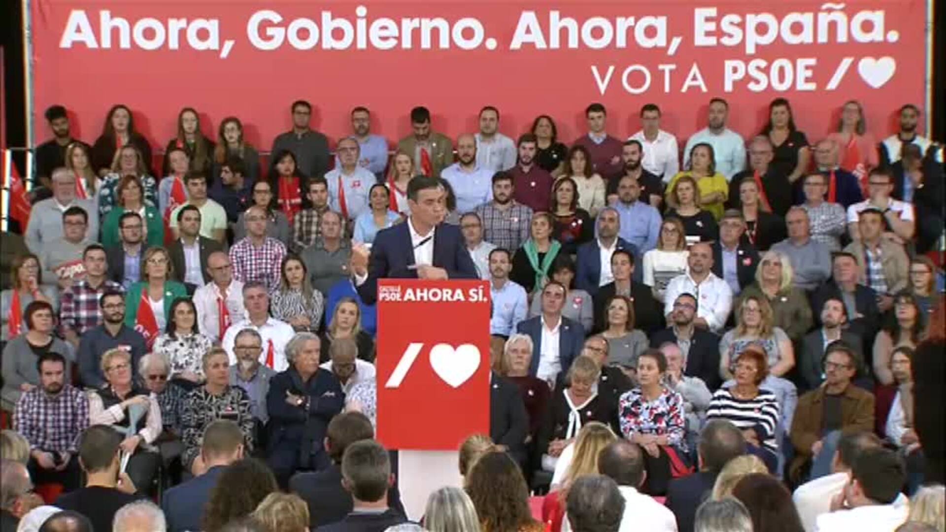 Sánchez acusa a PP y Ciudadanos de subvencionar asociaciones que consideran que la homosexualidad es &quot;una enfermedad&quot;