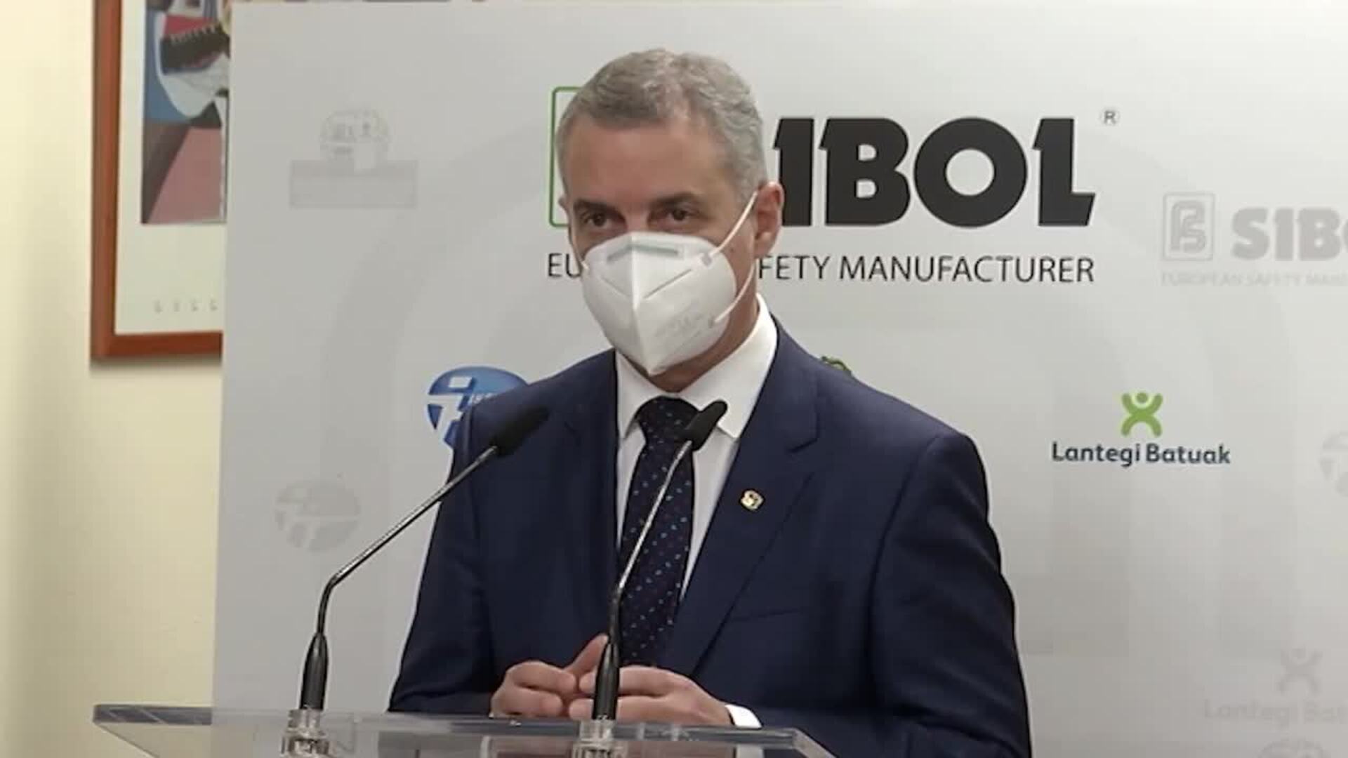 Urkullu dice que la respuesta a la pandemia es sanitaria, económica y social