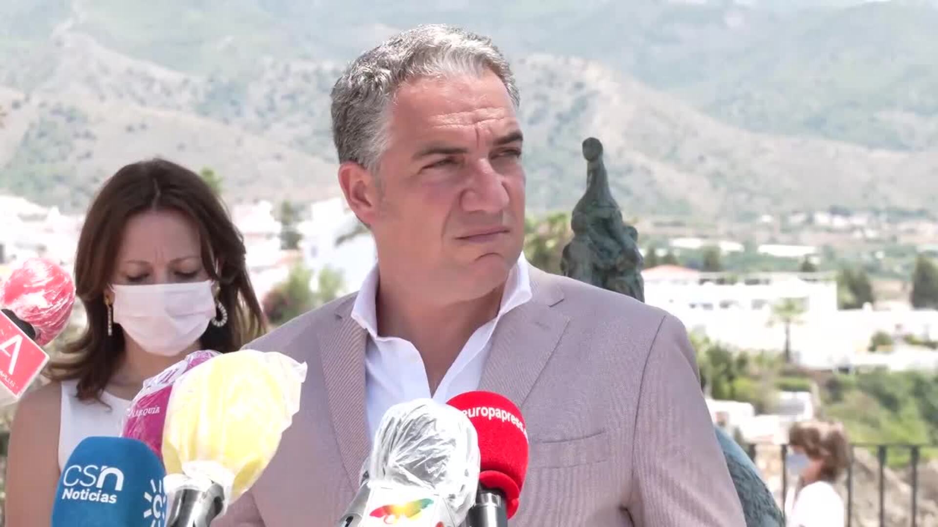 Bendodo acusa a la oposición de hablar de &quot;crisis de gobierno&quot; ante &quot;ajustes&quot;