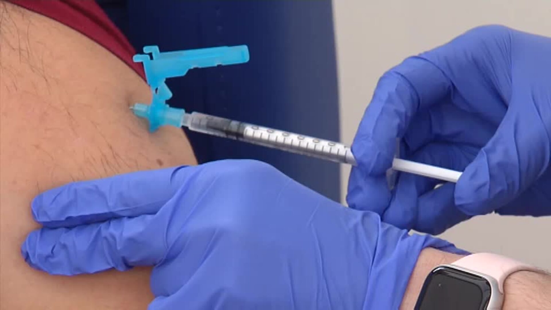 España retomará la vacunación con AstraZeneca la semana que viene