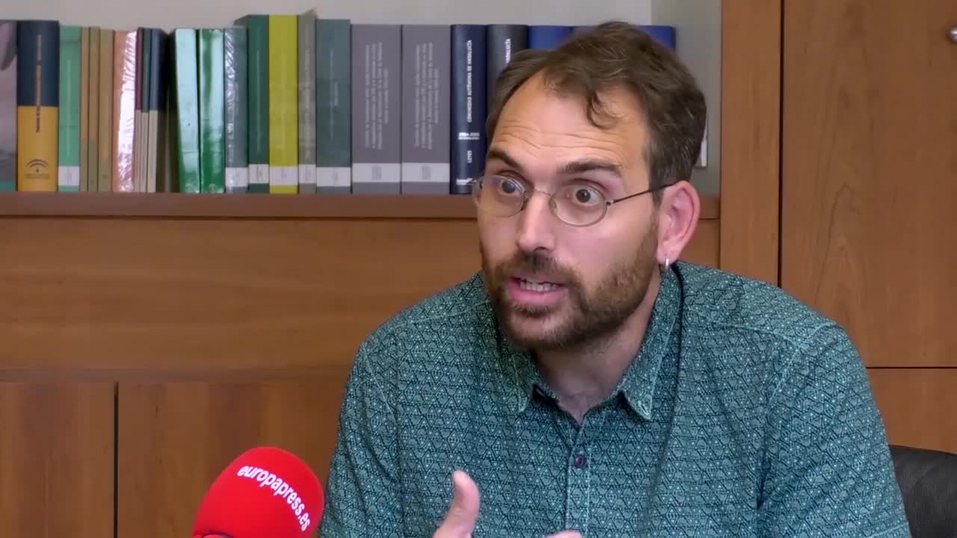 Valero cree que PSOE-A sufre &quot;síndrome del Gobierno en el exilio&quot;