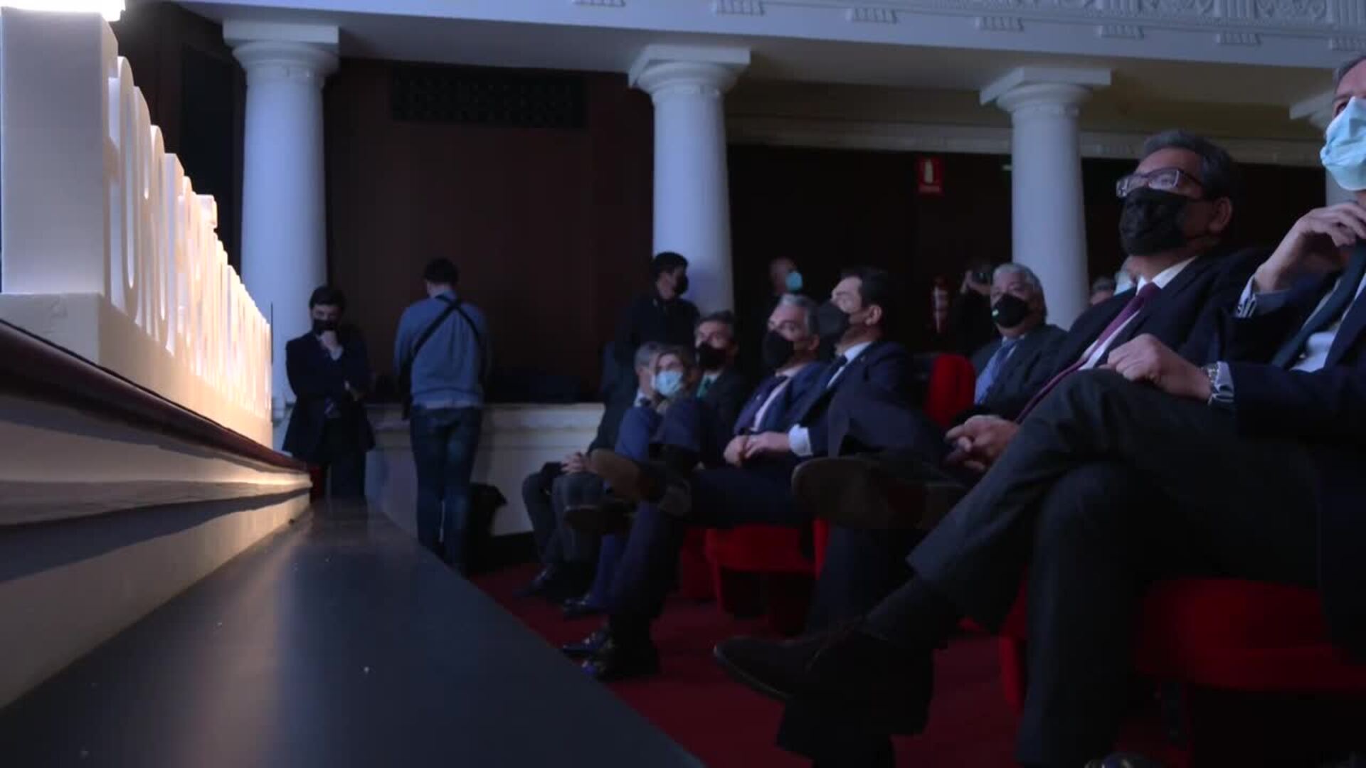 Moreno exige a Sánchez que se convoque el CPFF y tome medidas &quot;inmediatas&quot; de rebaja de impuestos