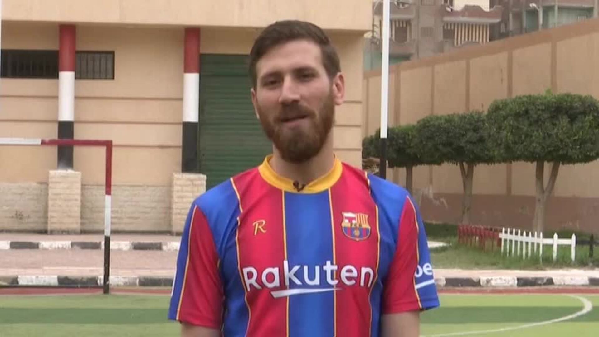 El doble del futbolista Messi es egipcio, pintor y tiene 27 años