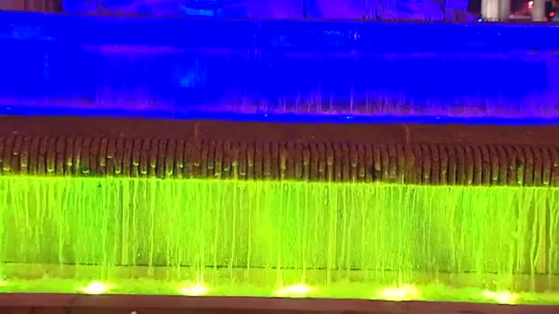 Edificios emblemáticos españoles &#039;se visten&#039; con la bandera de Ucrania