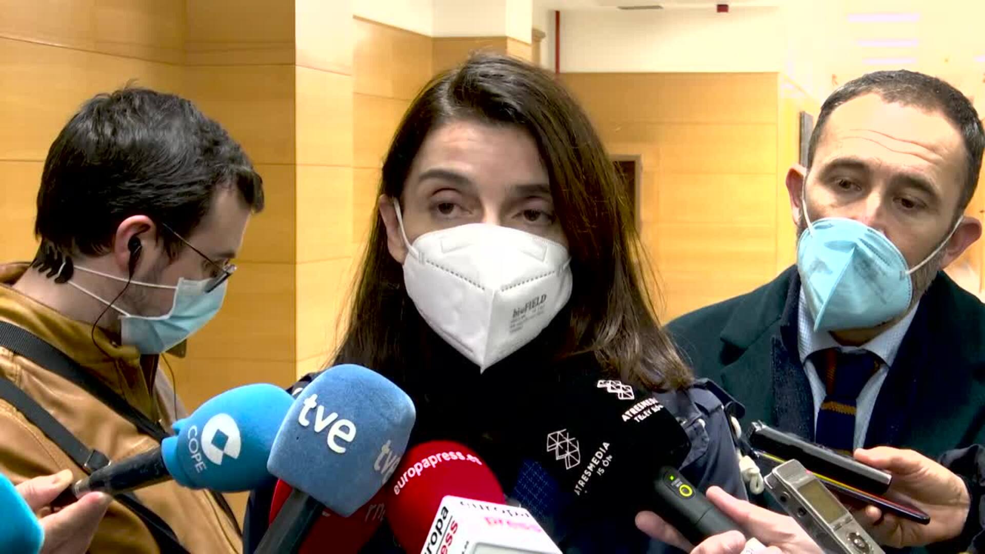 Llop dice que las leyes no se hacen para &quot;personas concretas&quot;