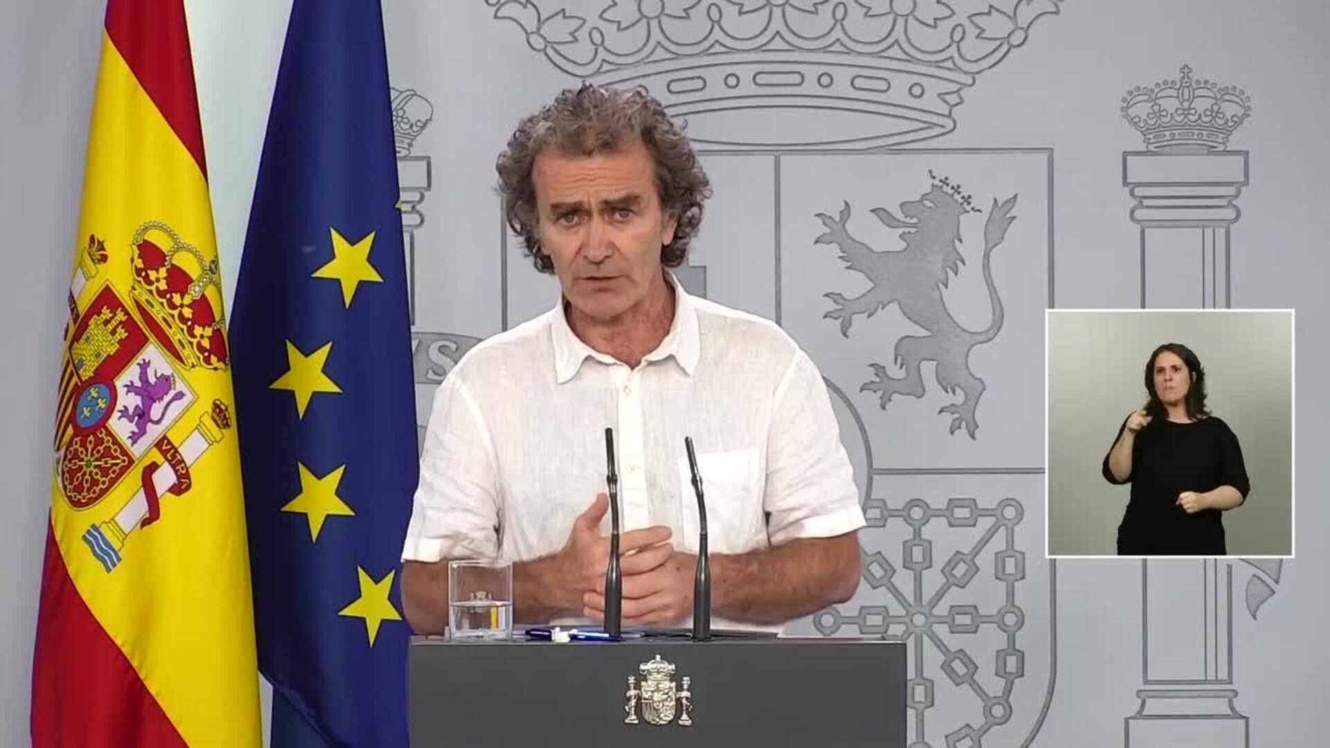 España suma 50 muertos con COVID-19 con reajuste de datos