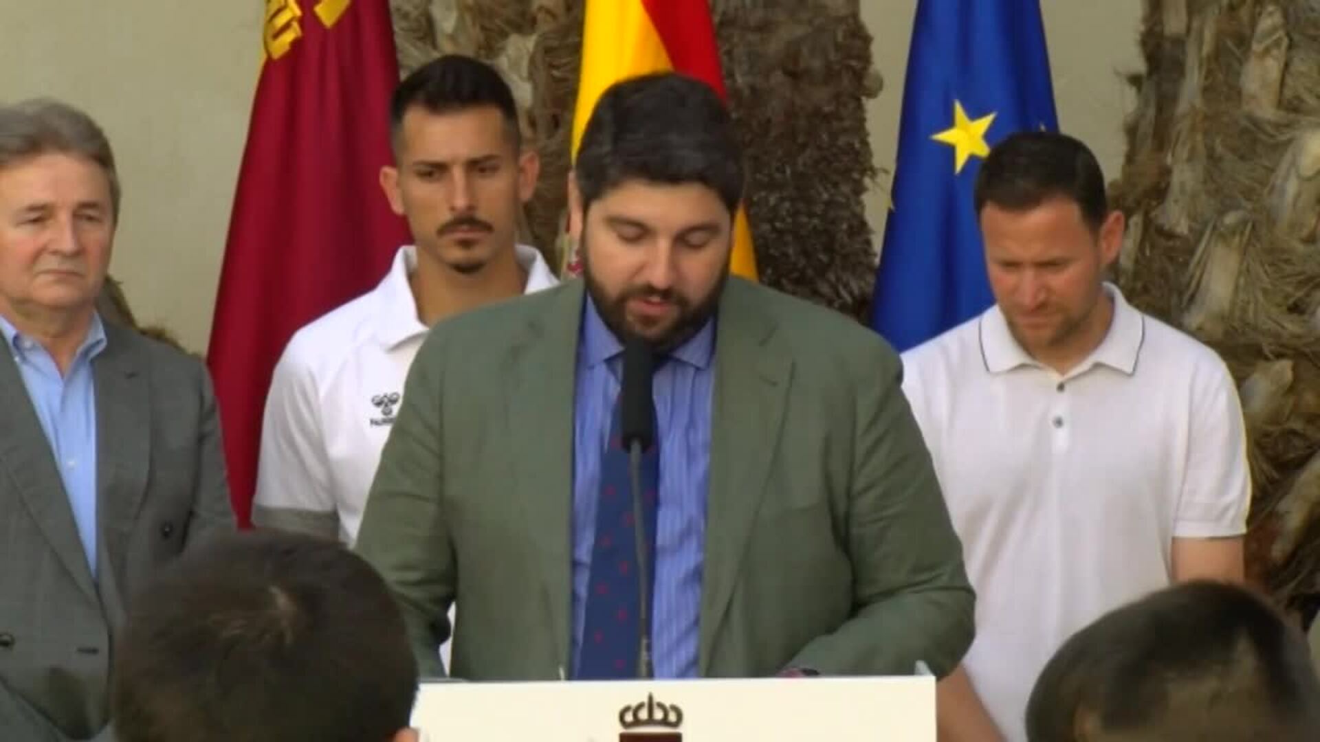 Miras recibe al Real Murcia y recuerda &quot;a los que se movilizaron cuando peligraba club&quot;