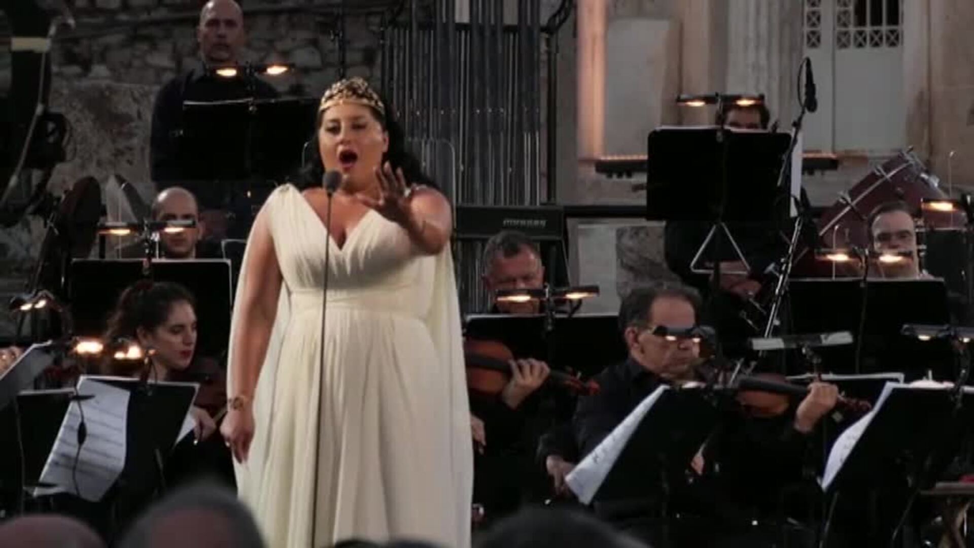 La ópera regresa a los pies del Partenón