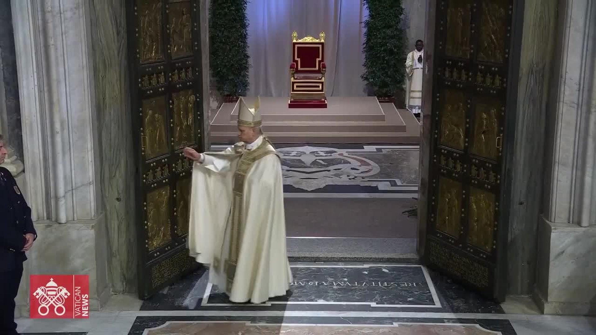 León XIV cierra la Puerta Santa del Vaticano y clausura el Jubileo | El ...
