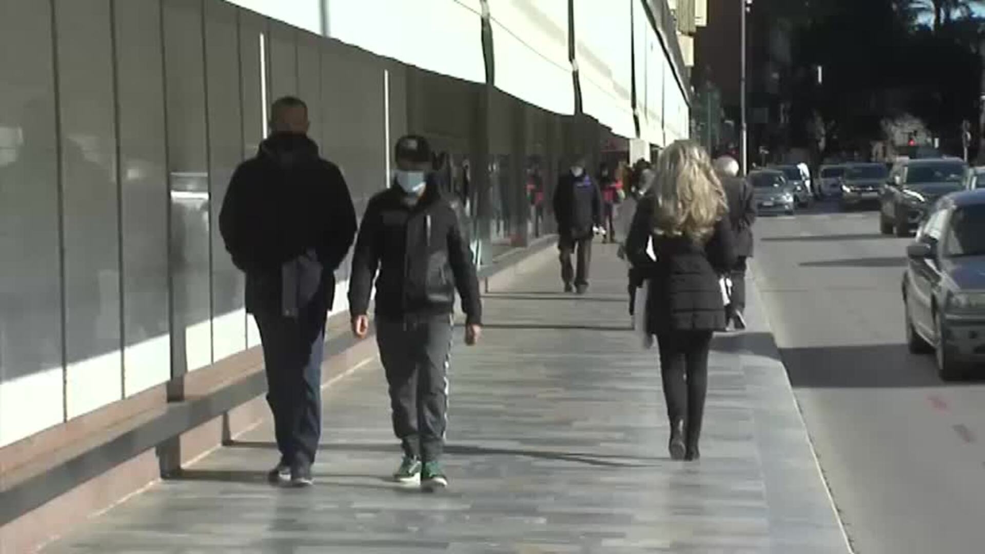 La alarma por los contagios de Navidad en las Comunidades provoca nuevas restricciones