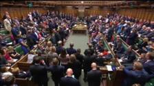 El Parlamento británico impide el Brexit abrupto y las elecciones anticipadas