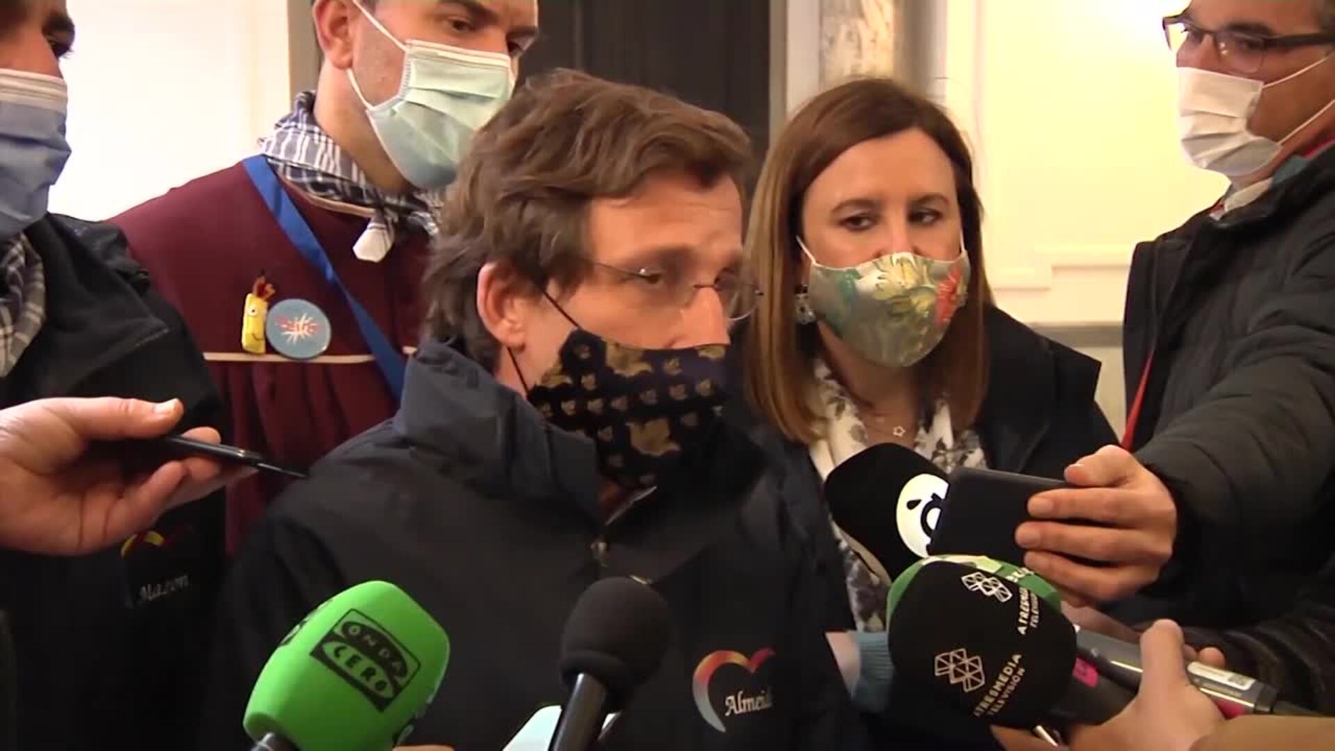 Almeida critica al Gobierno por &quot;no tomar ninguna medida&quot; ante el paro de transportistas